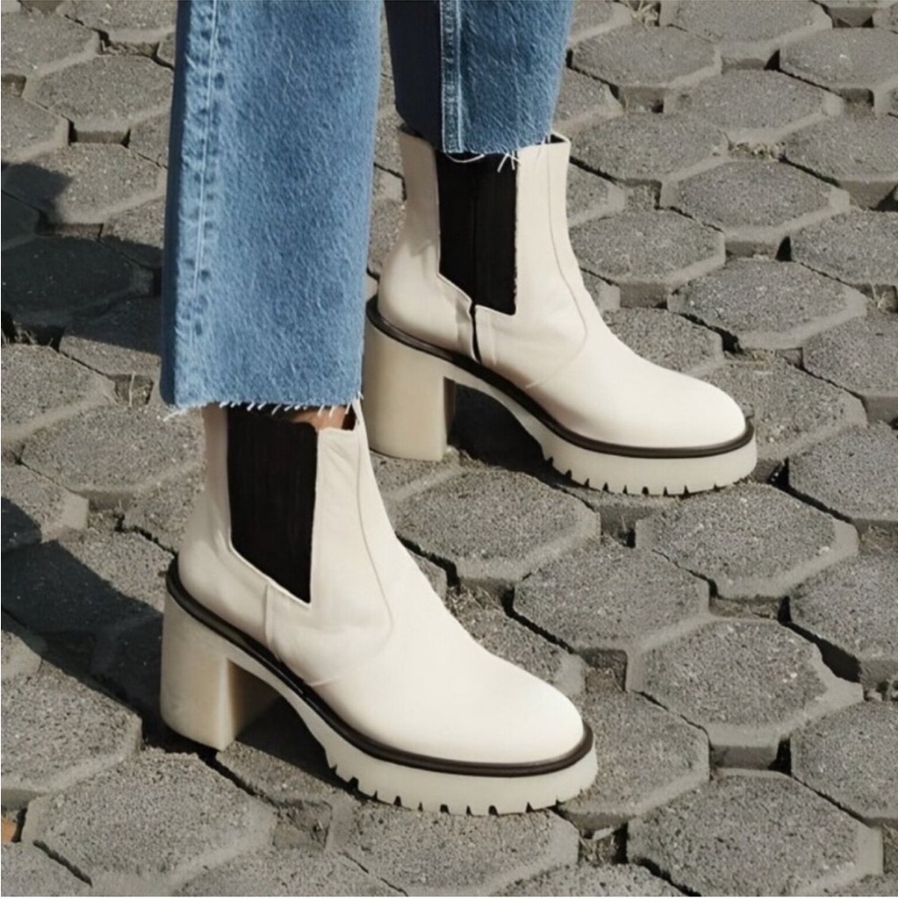 Free People James Chelsea Boots Bone and Black Heeled Sz 41/11 - Picture 3 of 7